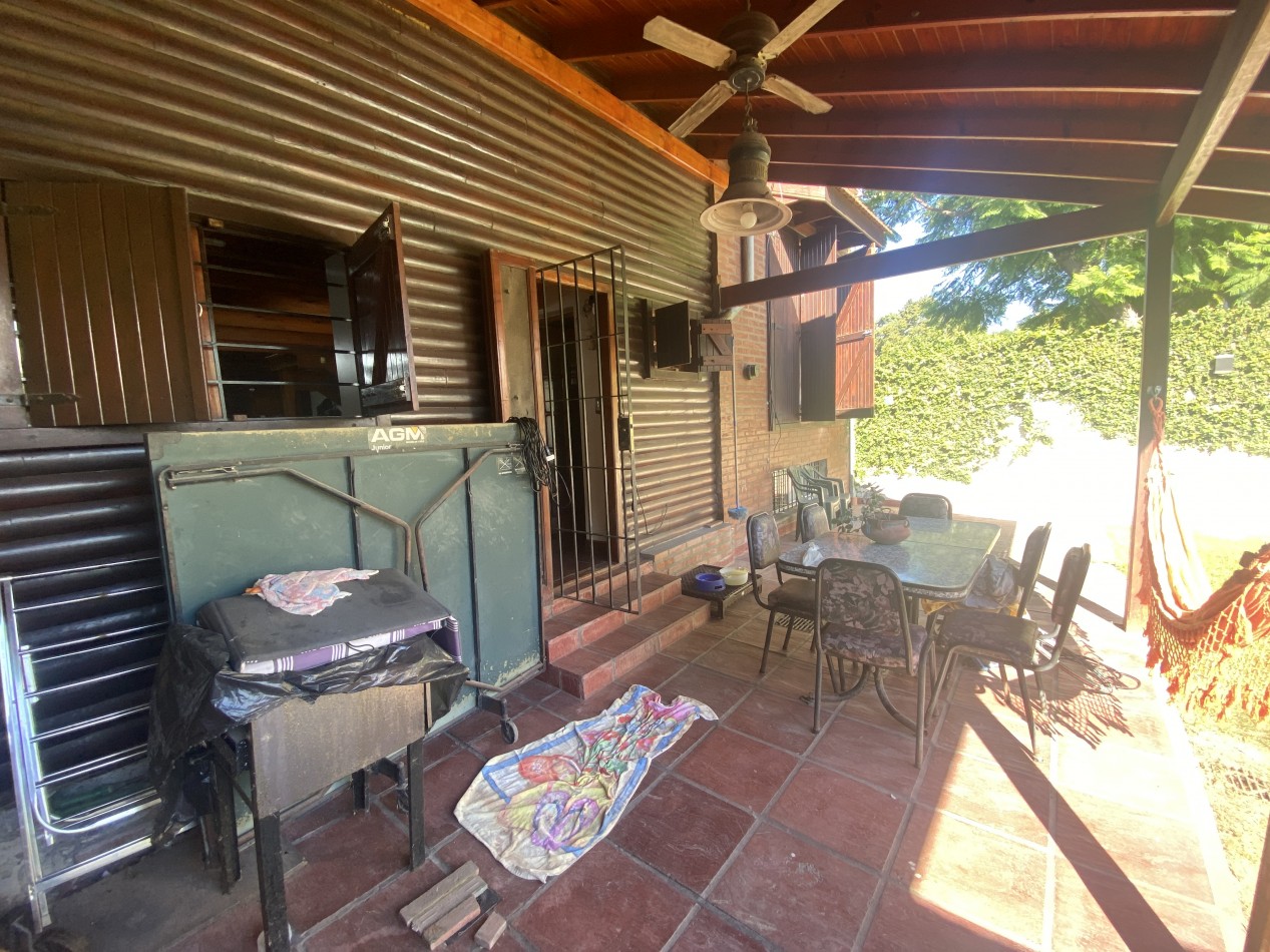 SE TOMA PERMUTA, O PARTE DE PAGO! CASA DE 3 PLANTAS CON PARQUE, PISCINA Y GARAGE SUBTERRANEO EN RANELAGH