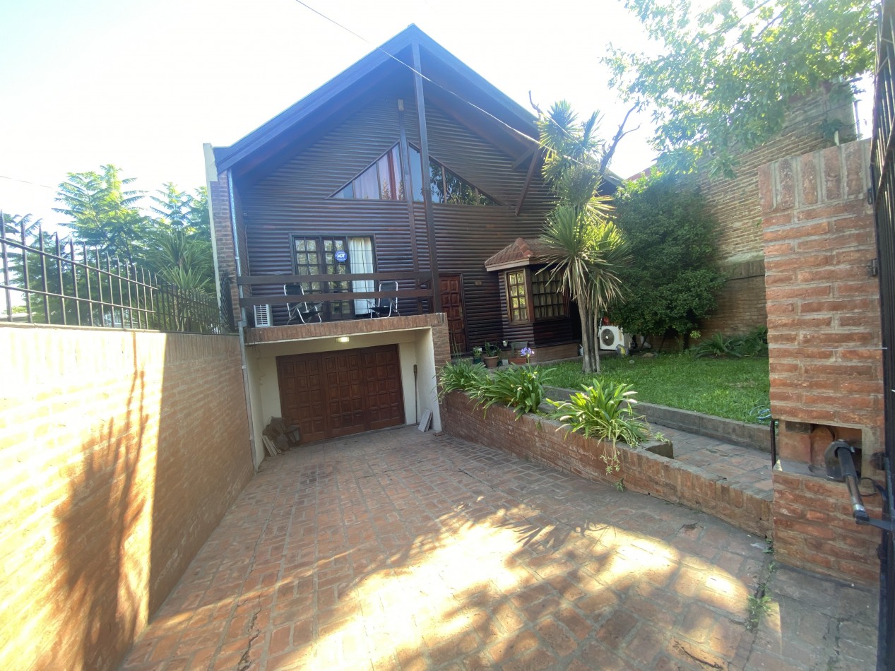 SE TOMA PERMUTA, O PARTE DE PAGO! CASA DE 3 PLANTAS CON PARQUE, PISCINA Y GARAGE SUBTERRANEO EN RANELAGH