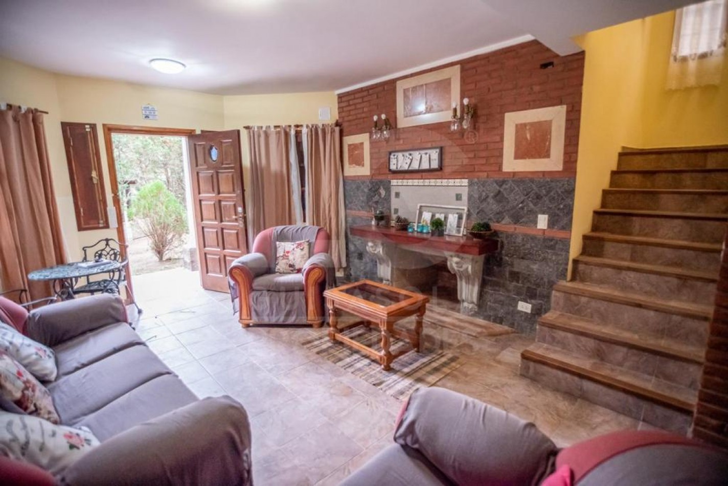 TRIPLEX en COSTA DEL ESTE