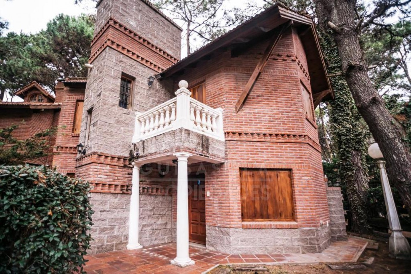 TRIPLEX en COSTA DEL ESTE