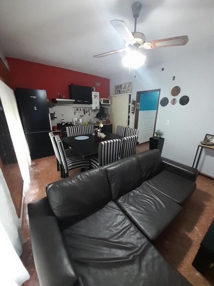 CASA, 2 AMBIENTES EN BERAZATEGUI