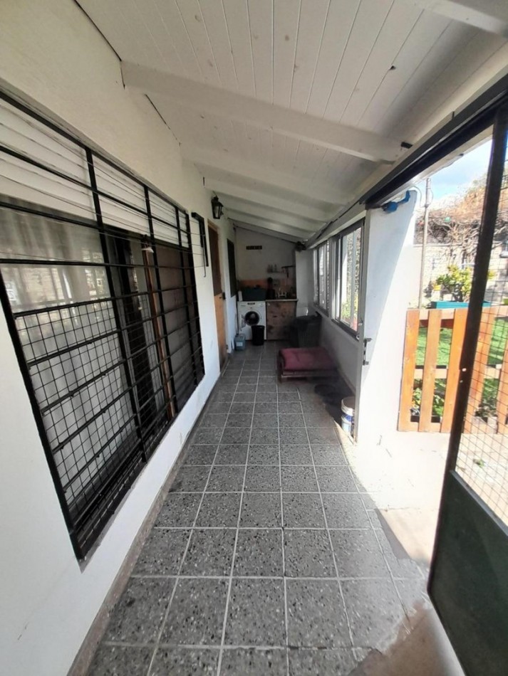 CASA, 2 AMBIENTES EN BERAZATEGUI