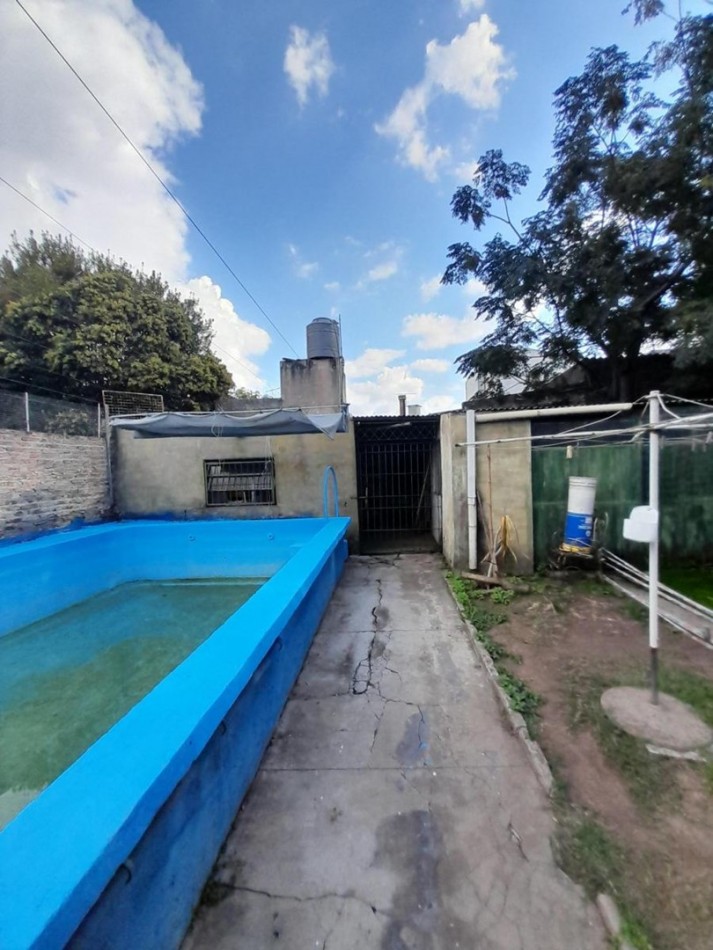 CASA, 2 AMBIENTES EN BERAZATEGUI