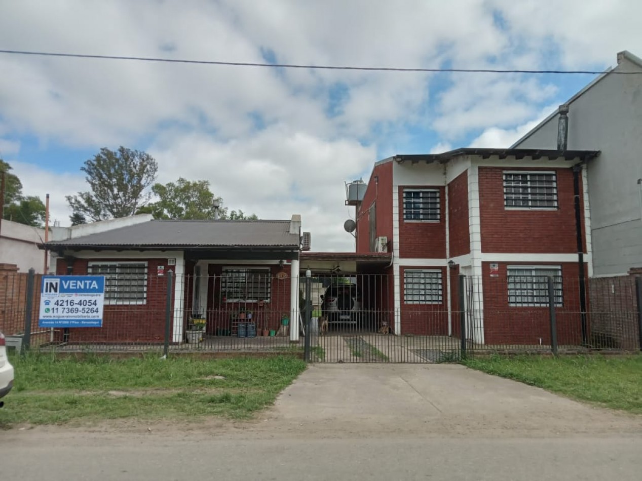 Casa en venta, de 6 ambientes Barrio el Peligro - Abasto La Plata