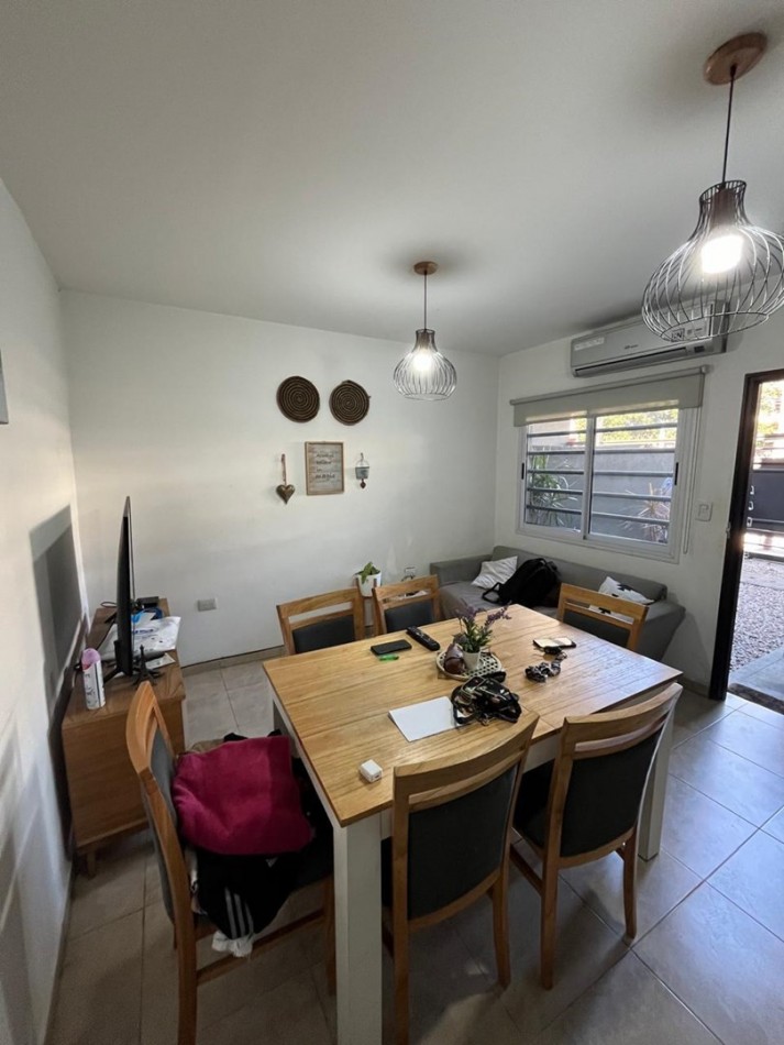 Duplex a la venta en Ezpeleta de 3 ambientes