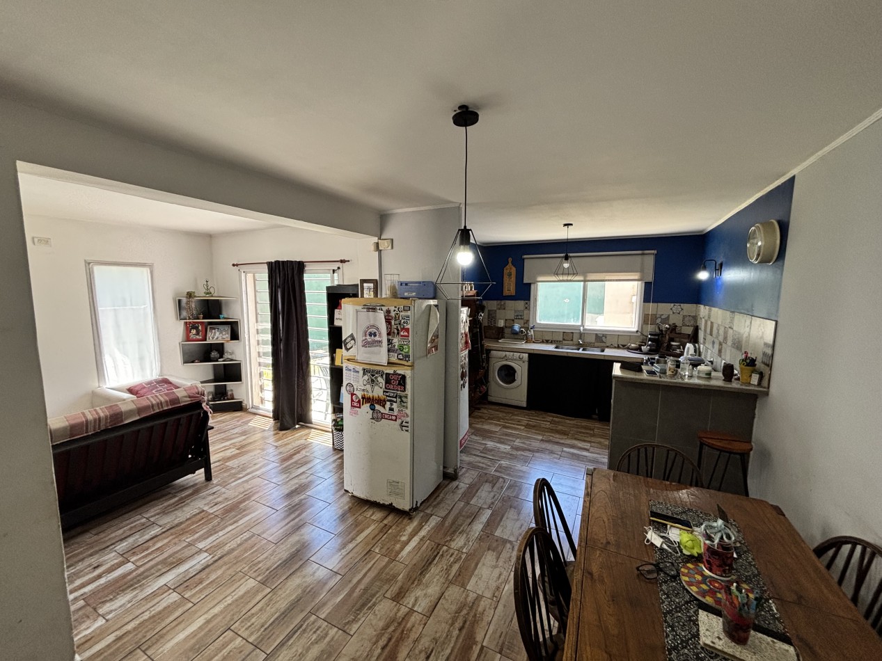 CASA DE 3 AMBIENTES EN EL PATO, A 1 CUADRA DE COLECTORA, BERAZATEGUI