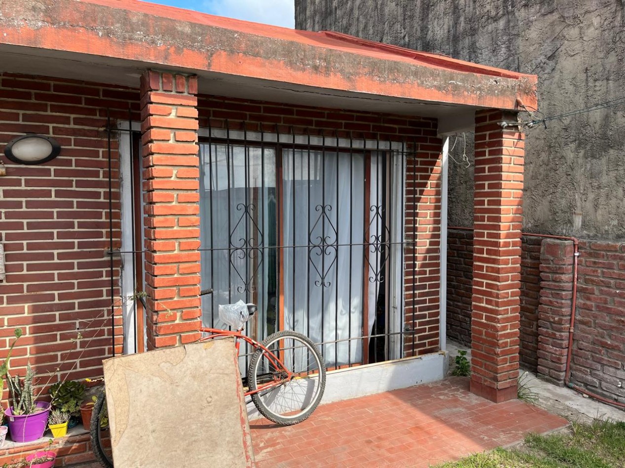 CASA 3 AMBIENTES Y DEPARTAMENTO INDEPENDIENTE, BOSQUES, FLORENCIO VARELA