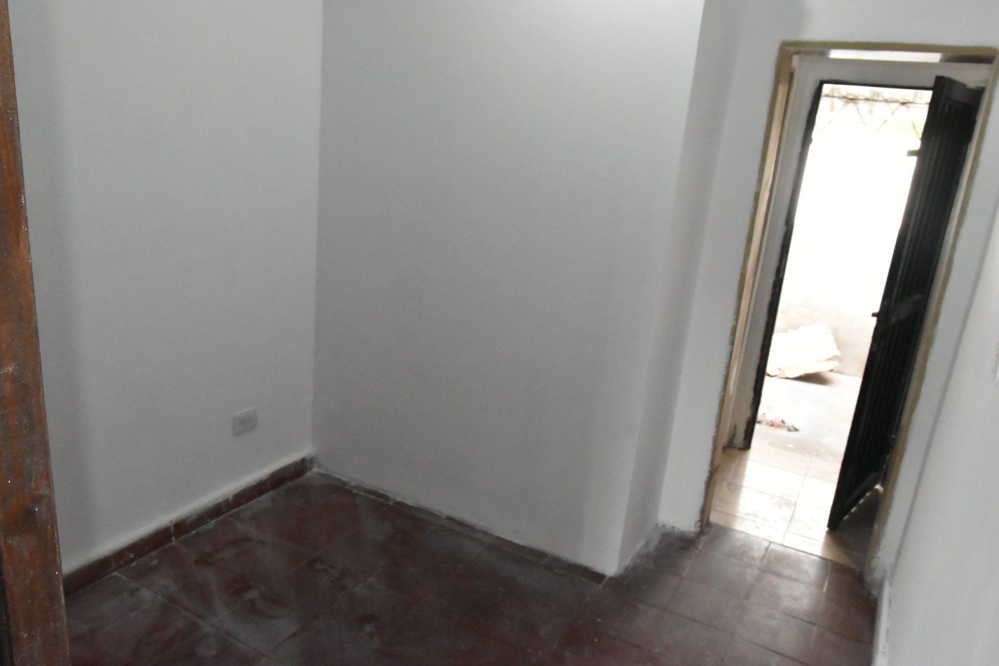 CASA 3 AMBIENTES Y DEPARTAMENTO INDEPENDIENTE, BOSQUES, FLORENCIO VARELA