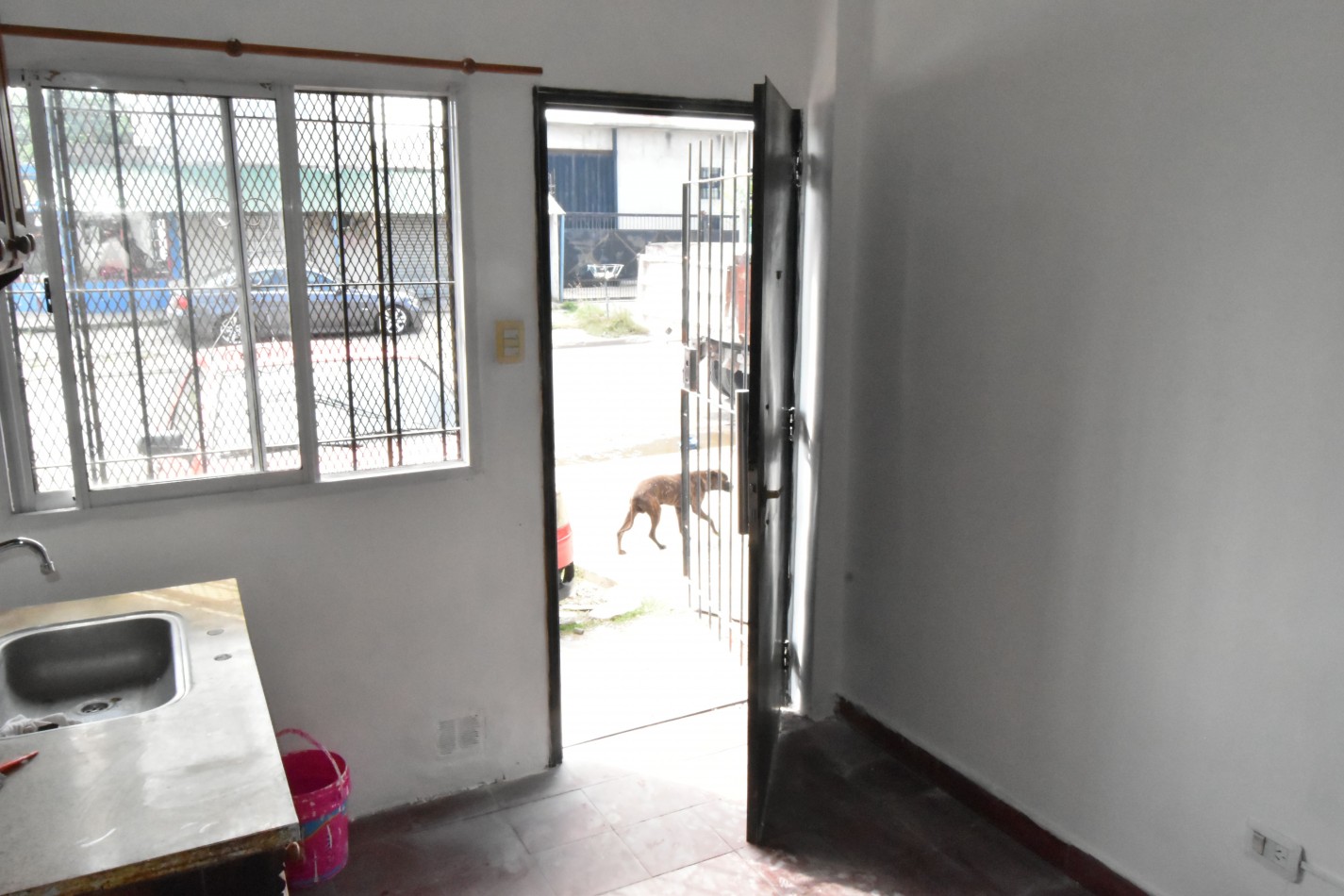 CASA 3 AMBIENTES Y DEPARTAMENTO INDEPENDIENTE, BOSQUES, FLORENCIO VARELA
