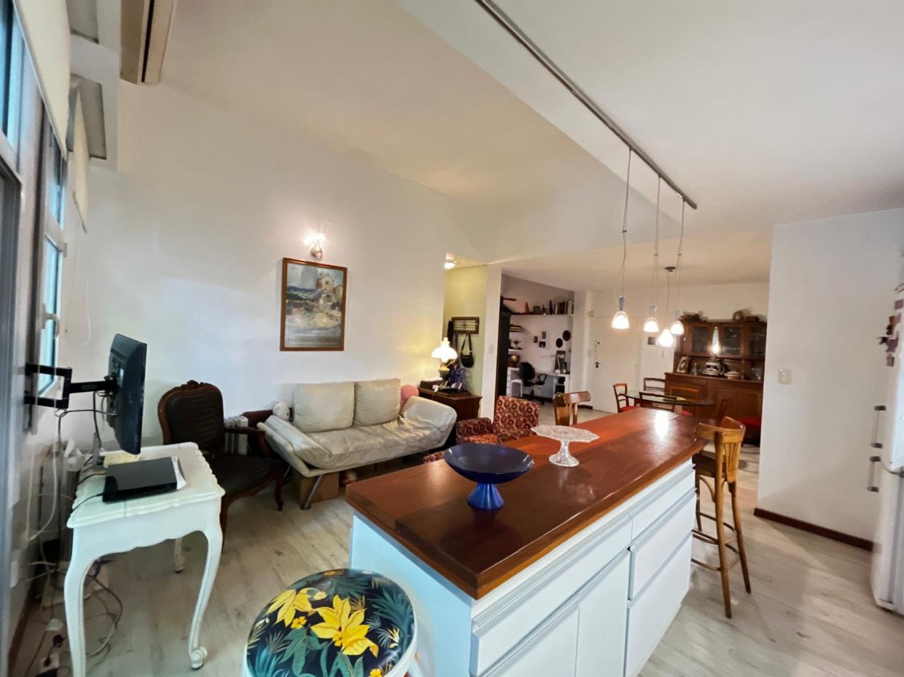 PH DE 2 AMBIENTES CON TERRAZA, QUINCHO Y BALCON AL FRENTE EN PALERMO