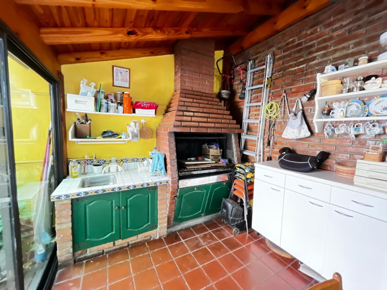 PH DE 2 AMBIENTES CON TERRAZA, QUINCHO Y BALCON AL FRENTE EN PALERMO