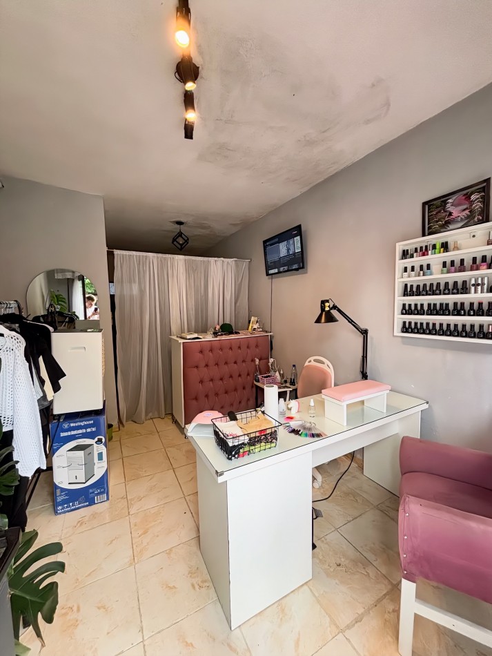 CASA CON LOCAL A LA VENTA EN VILLA ESPAÑA