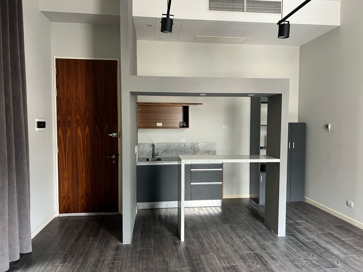 Exclusivo departamento en venta en el emblematico Palacio Raggio - San Telmo