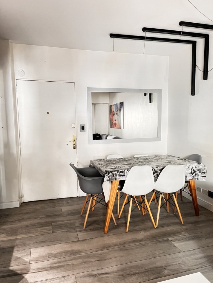 DEPARTAMENTO DE 3 AMBIENTES CON BALCON Y VISTA AL PARQUE LAS HERAS, PEÑA Y CORONEL DIAZ, RECOLETA