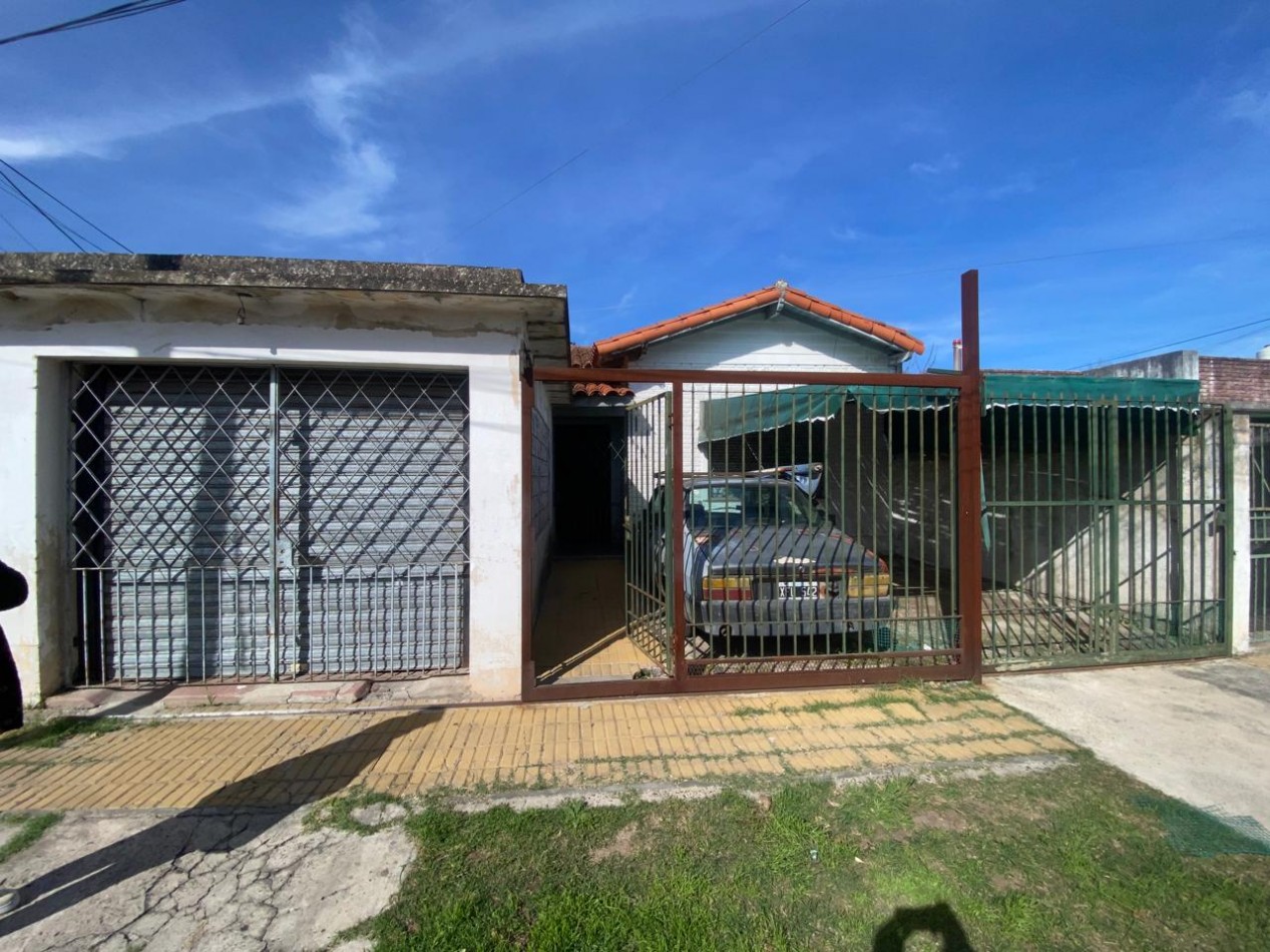 venta de propiedad con 3 casas