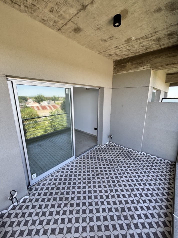 DEPARTAMENTO 2 AMBIENTES a Estrenar con COCHERA Berazategui