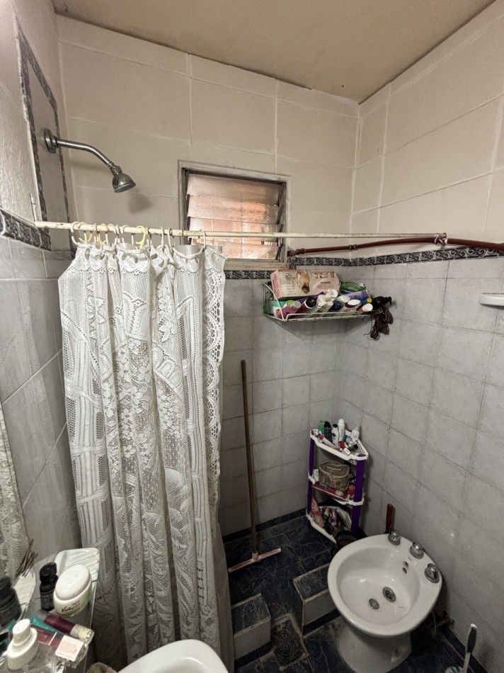 CASA CON LOCAL A LA VENTA EN VILLA ESPAÑA