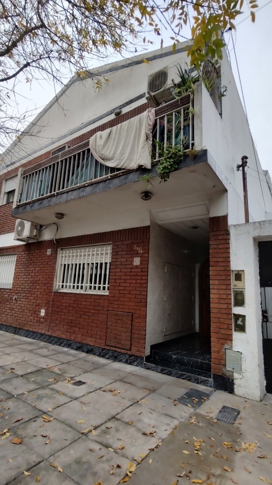 ph en venta departamento 4 ambientes con patio propio