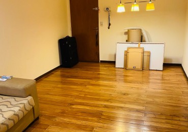 Departamento  3 ambientes Con cochera 