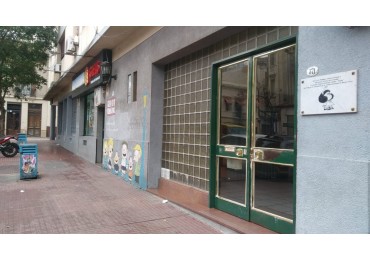 Dos ambientes al frente.